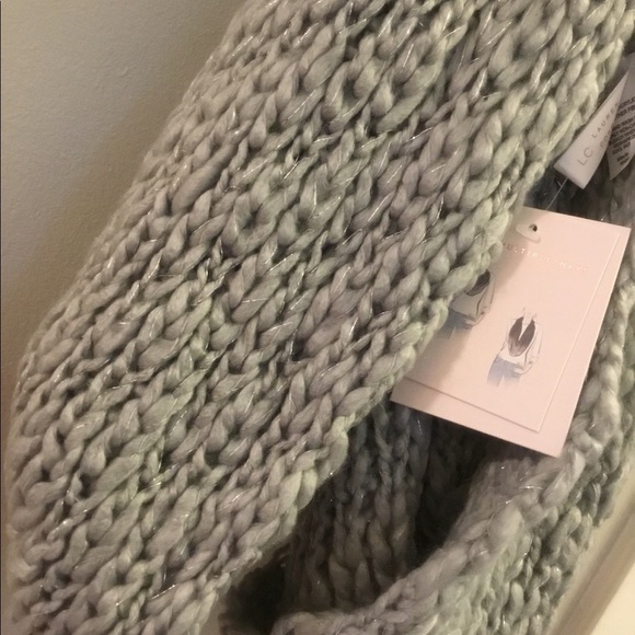 Lauren Conrad infinity scarf gray with silver - Picture 8 of 8